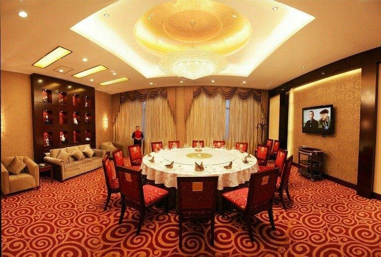Чанчжи: Jinwei Grand Hotel