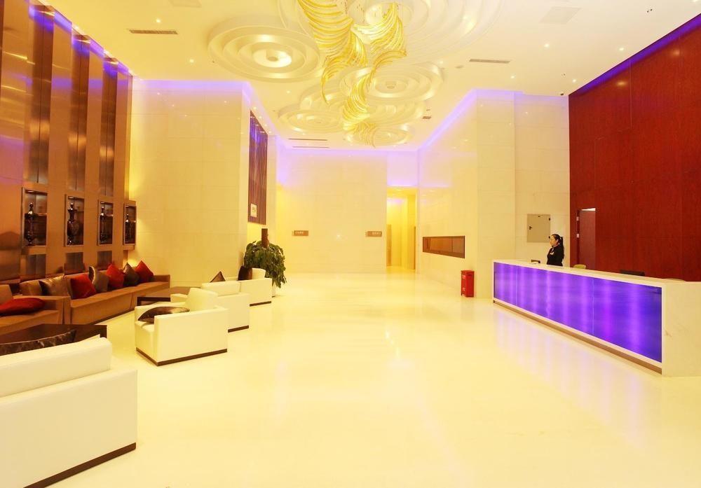 Чанчунь: Gold Collar Hotel