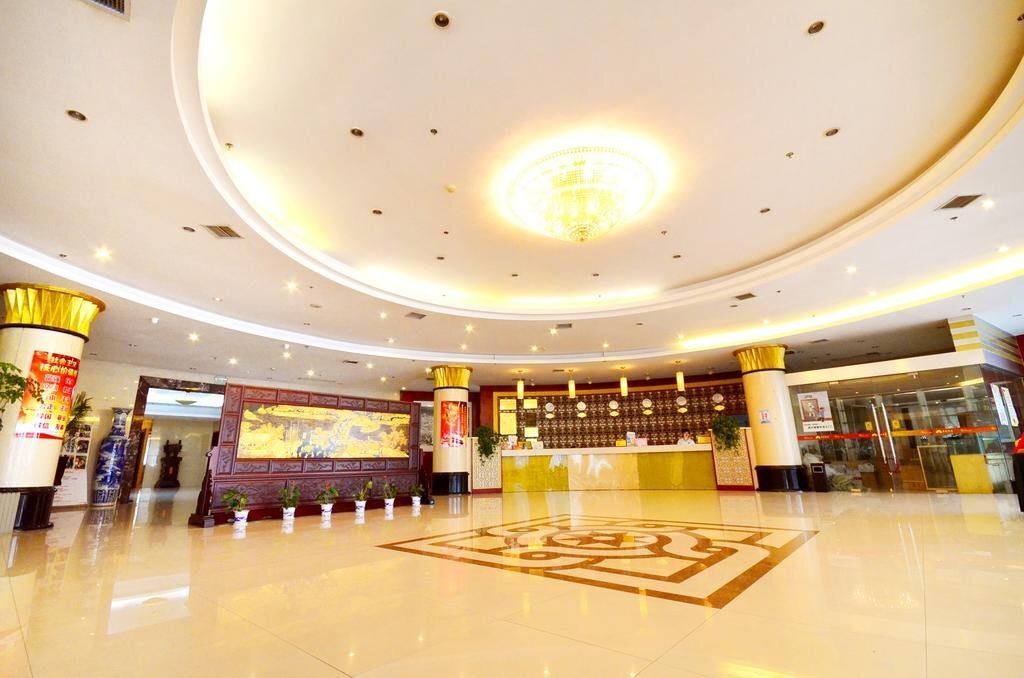 Ухань: Jiuzhou Hotel