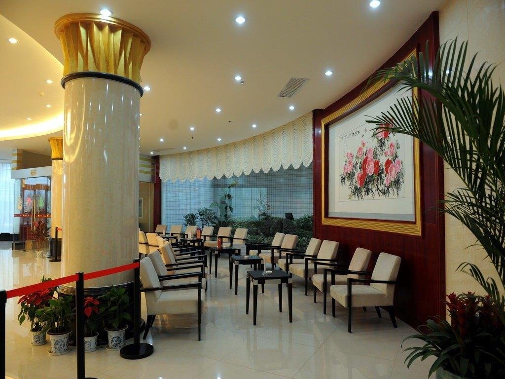 Ухань: Jiuzhou Hotel