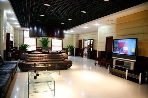 Лянфан: Fucheng International Hotel