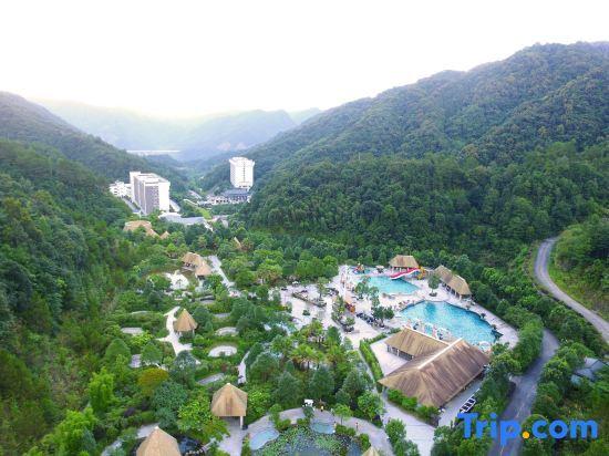 Шаогуань: Xinfeng Utop Spring Primeval Forest Resorts