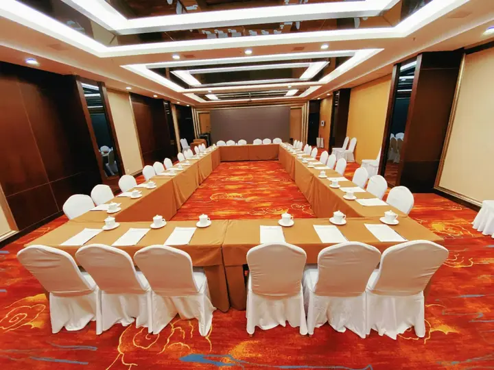 Циндао: Qingdao Sophia International Hotel