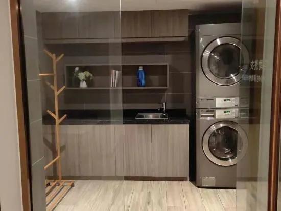 Циндао: Qingdao Yingshi Hotel