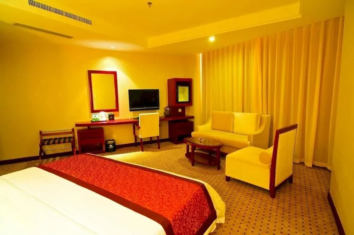 Уси: Jingxi Hotel