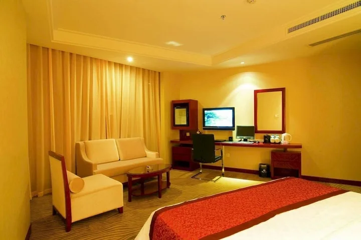 Уси: Jingxi Hotel