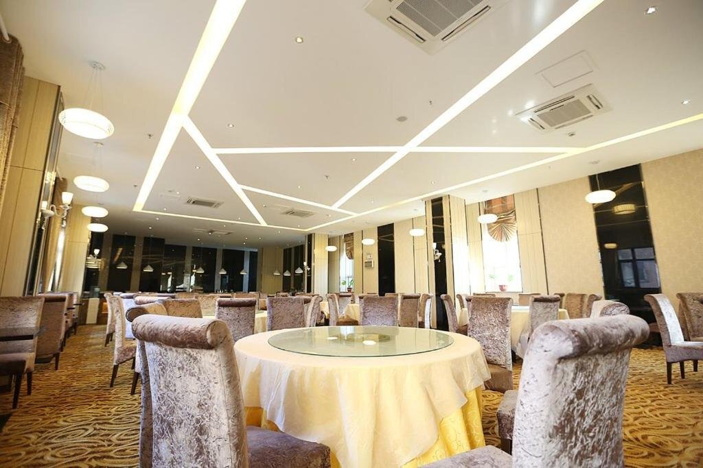 Синьсян: Xinxiang Linghai International Hotel