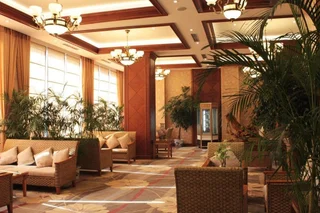 Уси: Picturesque Hotel