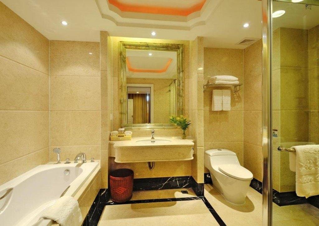 Чжаоцин: Golden Diamond Hotel