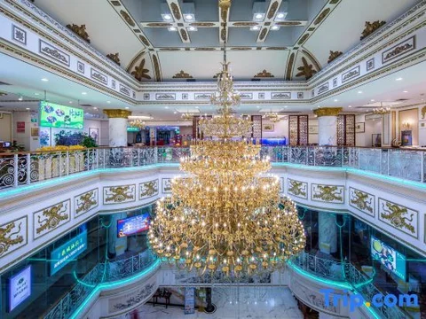Наньнин: Phoenix Hotel