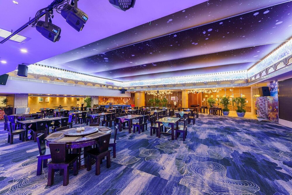 Урумчи: Oasis Grand Hotel