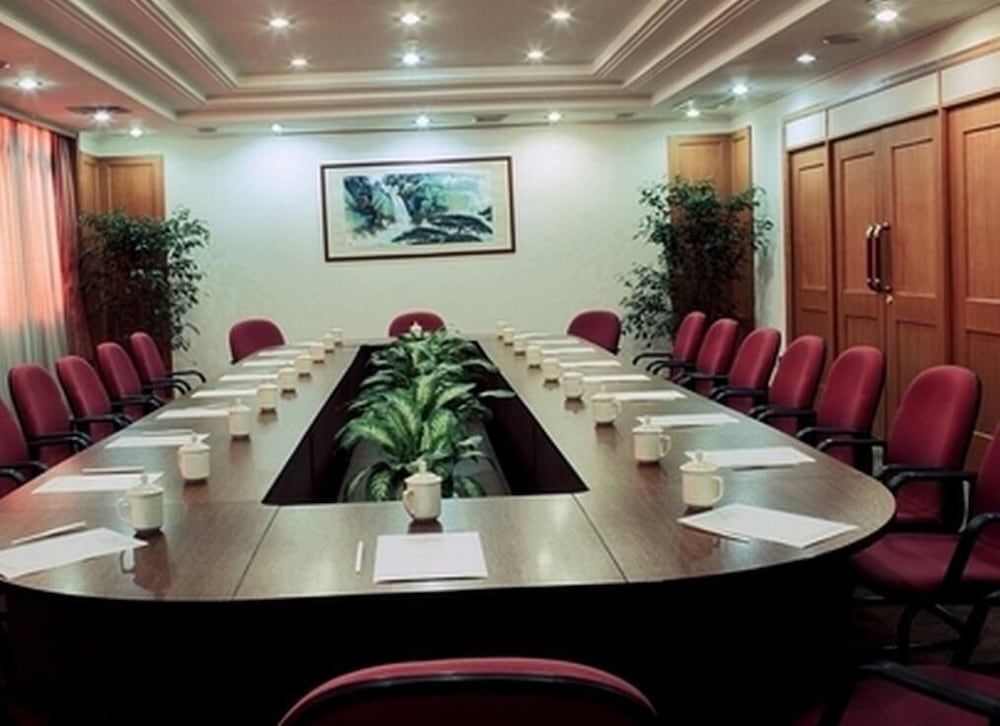 Яньтай: Jundu Center Hotel Yantai