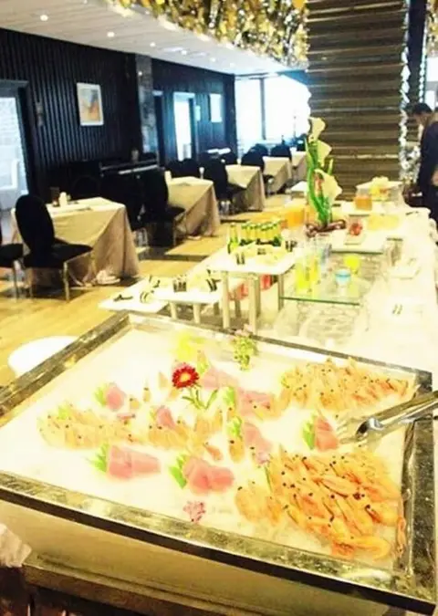 Яньтай: Jundu Center Hotel Yantai