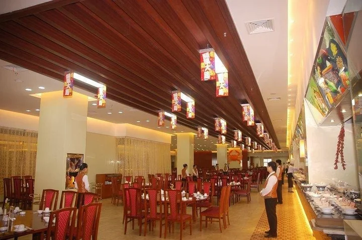 Чанша: Echarm Plus Hotel (Changsha Hongxing Desiqin Plaza)