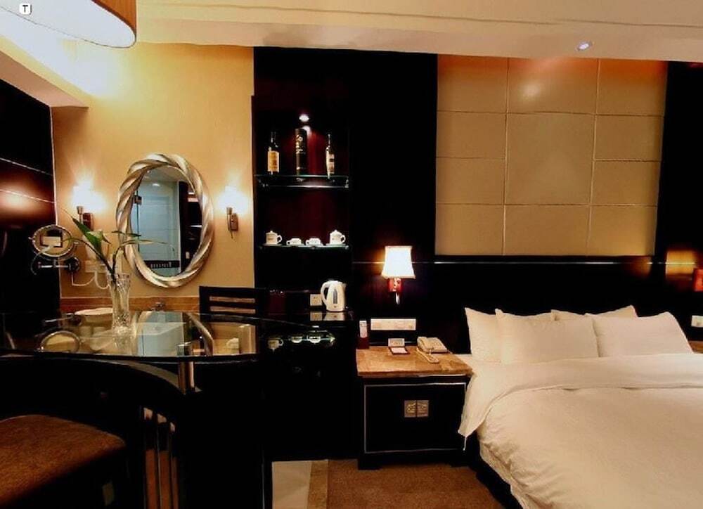 Wuxi Caifu Fortune Grand Canal Hotel — фото 3