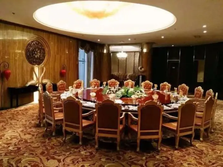Чанчунь: HNA Grand Hotel Changbaishan Changchun