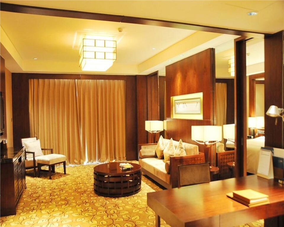 Инкоу: Gold Time Hotel