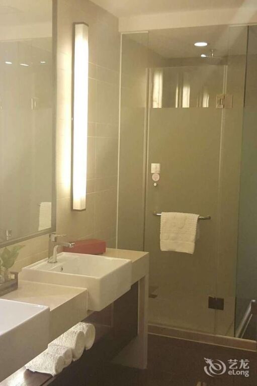 Инкоу: Gold Time Hotel