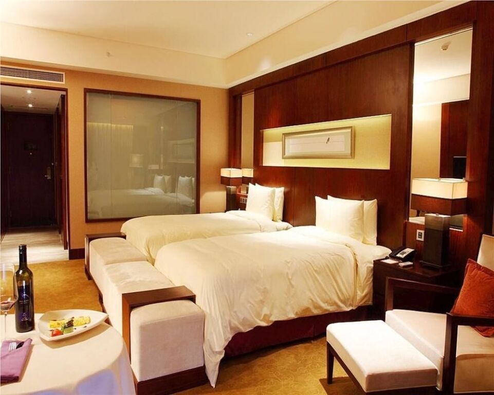 Инкоу: Gold Time Hotel