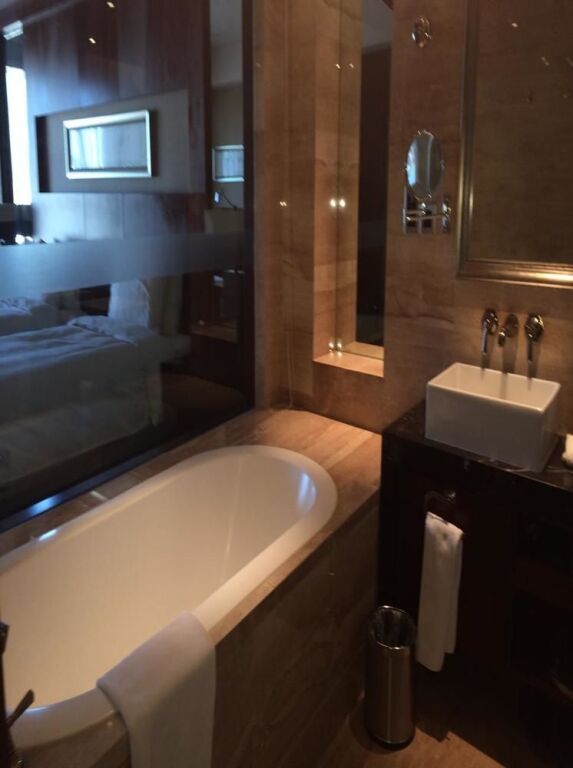 Инкоу: Gold Time Hotel