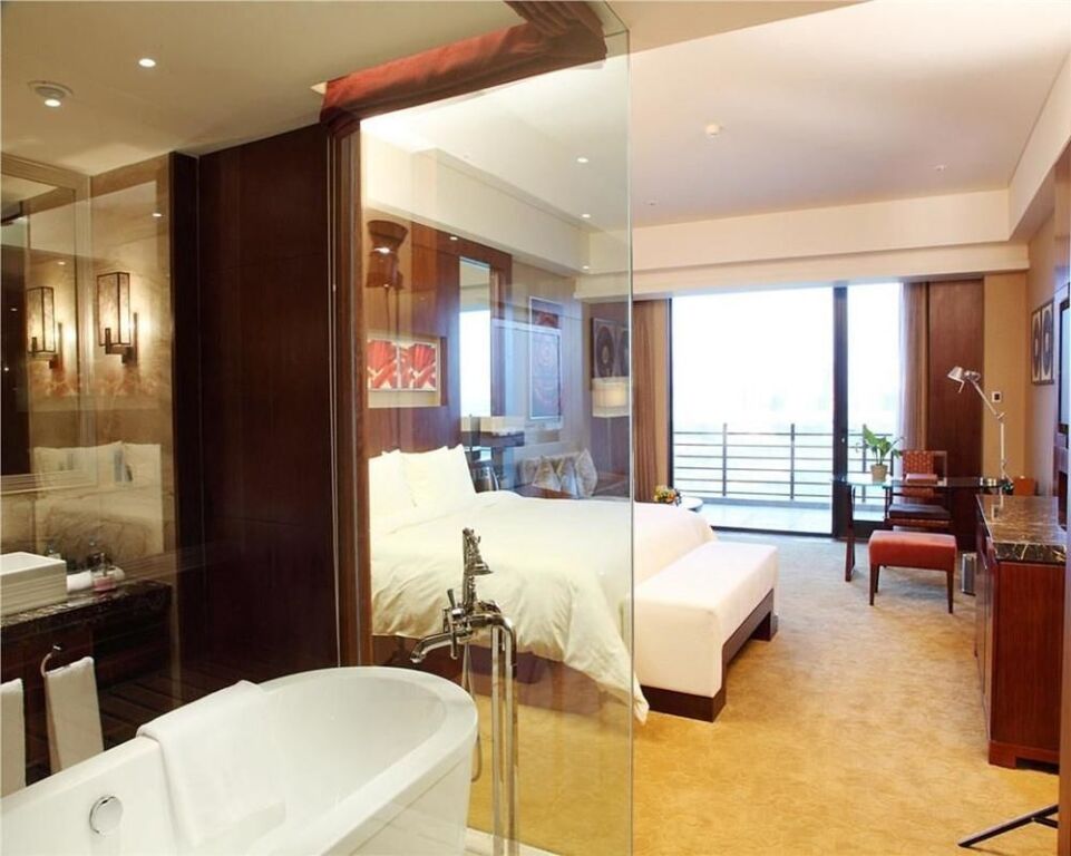 Инкоу: Gold Time Hotel