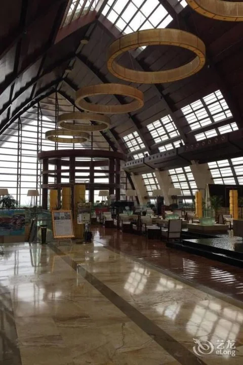 Инкоу: Gold Time Hotel