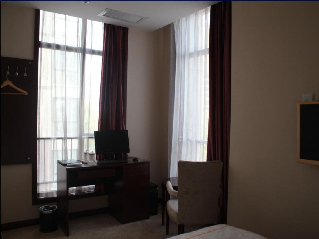 Баоцзи: Fulin Business Hotel