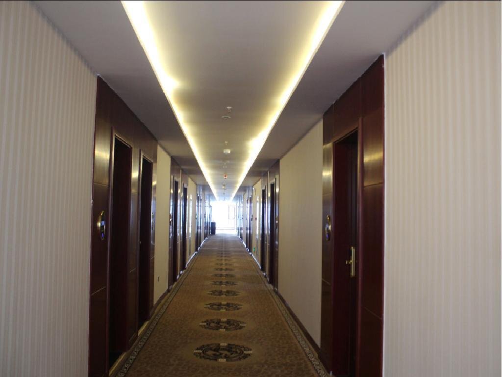 Баоцзи: Fulin Business Hotel