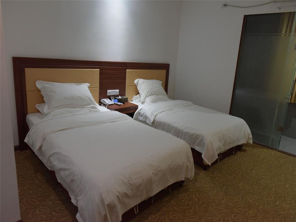 Чжаньцзян: Jun Hotel Guangdong Zhanjiang Suixi County Quanfeng Square