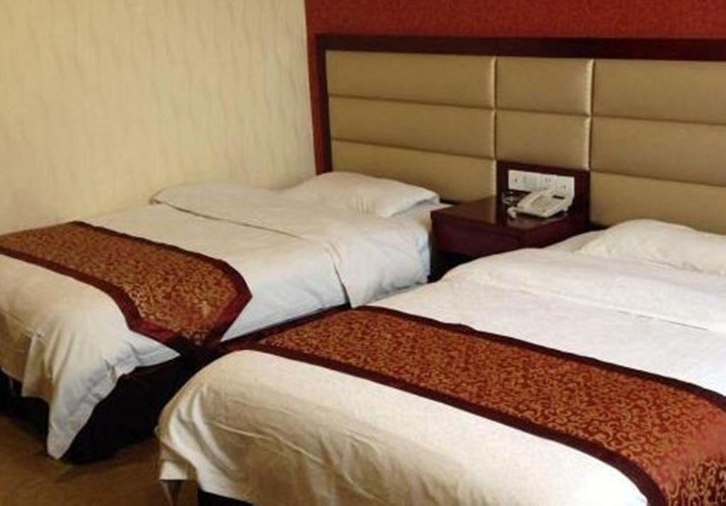 Сяньян: Cailong Express Inn