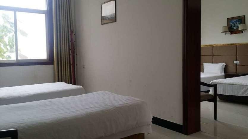 Вэйнань: Shengli Hotel