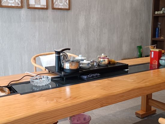 Шанграо: Wuyuan Zhonghan Inn