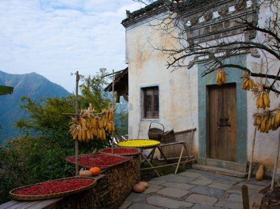 Шанграо: Wuyuan Zhonghan Inn