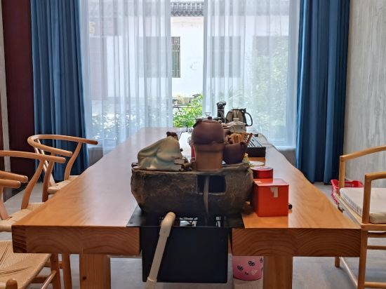 Шанграо: Wuyuan Zhonghan Inn