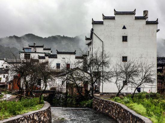 Шанграо: Wuyuan Zhonghan Inn