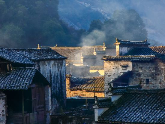 Шанграо: Wuyuan Zhonghan Inn