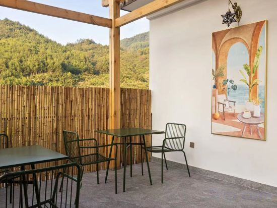 Шанграо: Wuyuan Zhonghan Inn