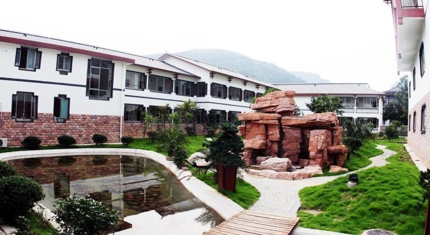 Чжанцзяцзе: Zhuanjiacun Hotel