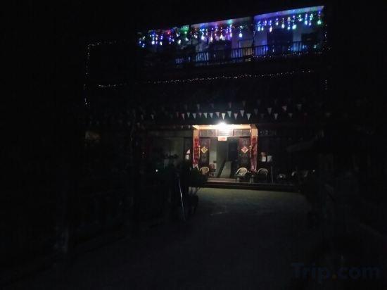 Яань: Ya An Jing Ying Ju Inn