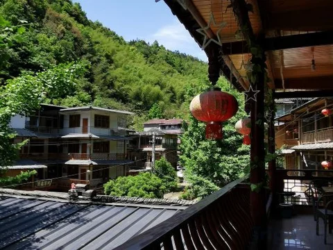 Яань: Ya An Jing Ying Ju Inn