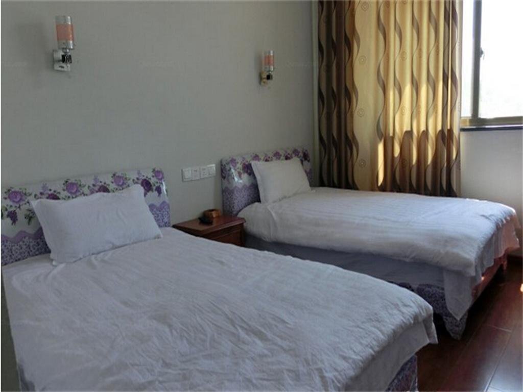 Шанграо: Wuyuan Sikou Jubaoxuan Hotel