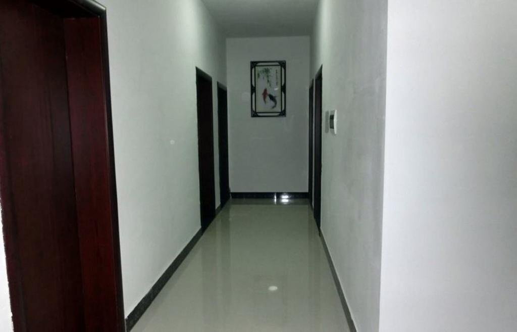 Шанграо: Wuyuan Sikou Jubaoxuan Hotel