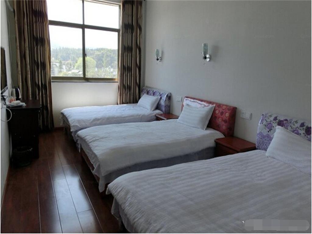 Шанграо: Wuyuan Sikou Jubaoxuan Hotel
