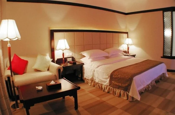 Наньнин: March Flower International Hotel
