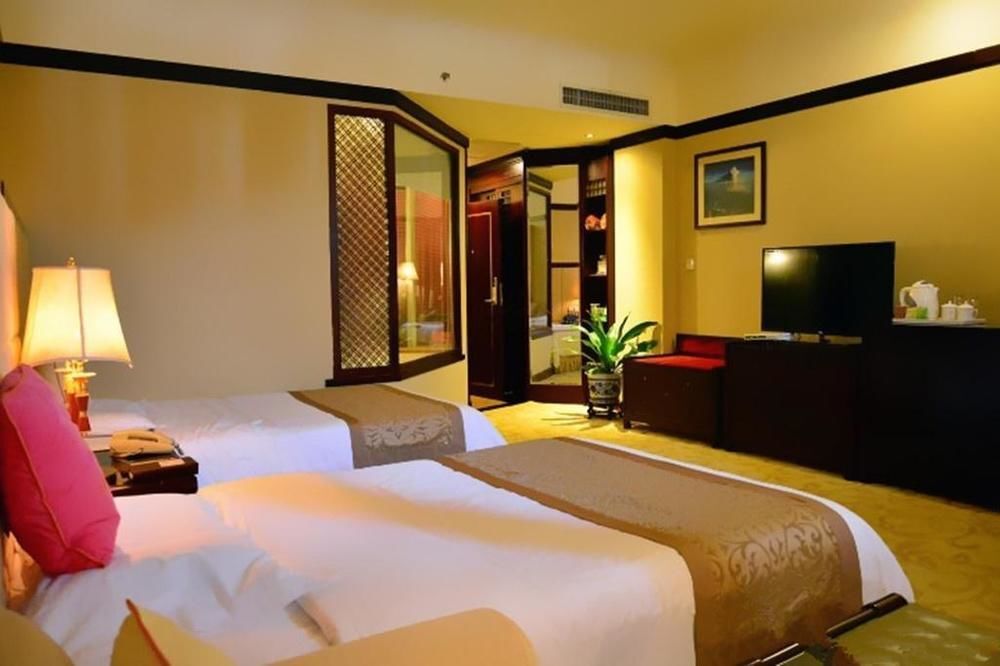 Наньнин: March Flower International Hotel