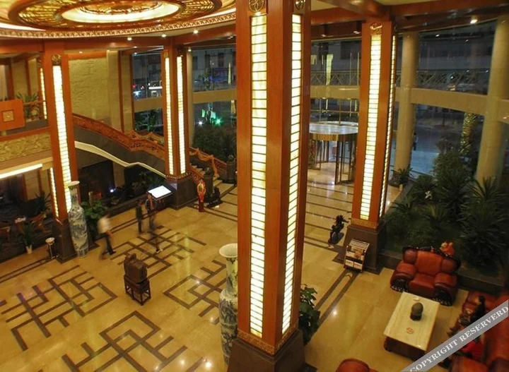 Наньнин: March Flower International Hotel