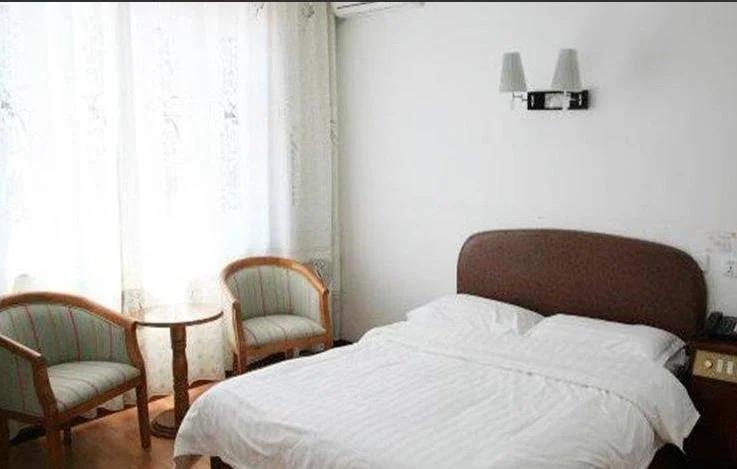 Байшань: Yihe Hotel