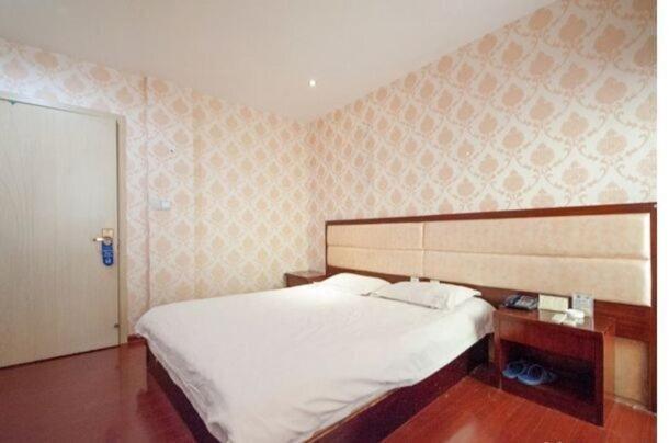 Наньтун: Nantong Bohai Business Hotel