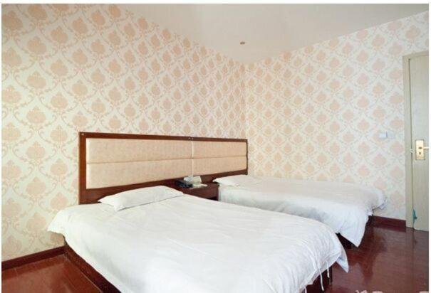 Наньтун: Nantong Bohai Business Hotel