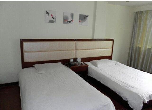 Наньтун: Nantong Bohai Business Hotel